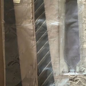 Men’s or teens tie